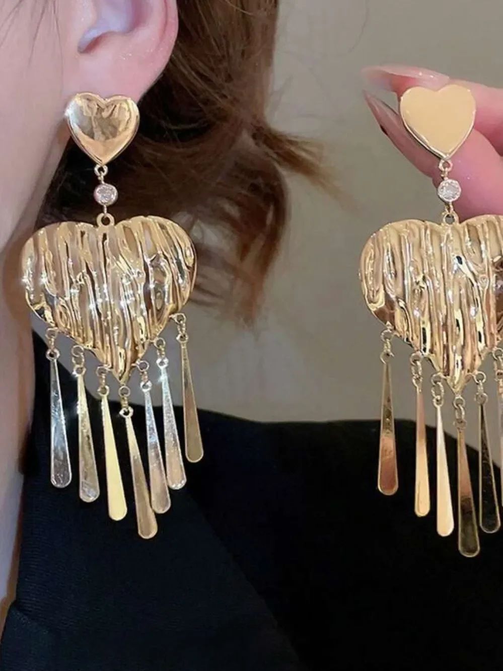 Gold Heart Drop Fringe Earrings R706